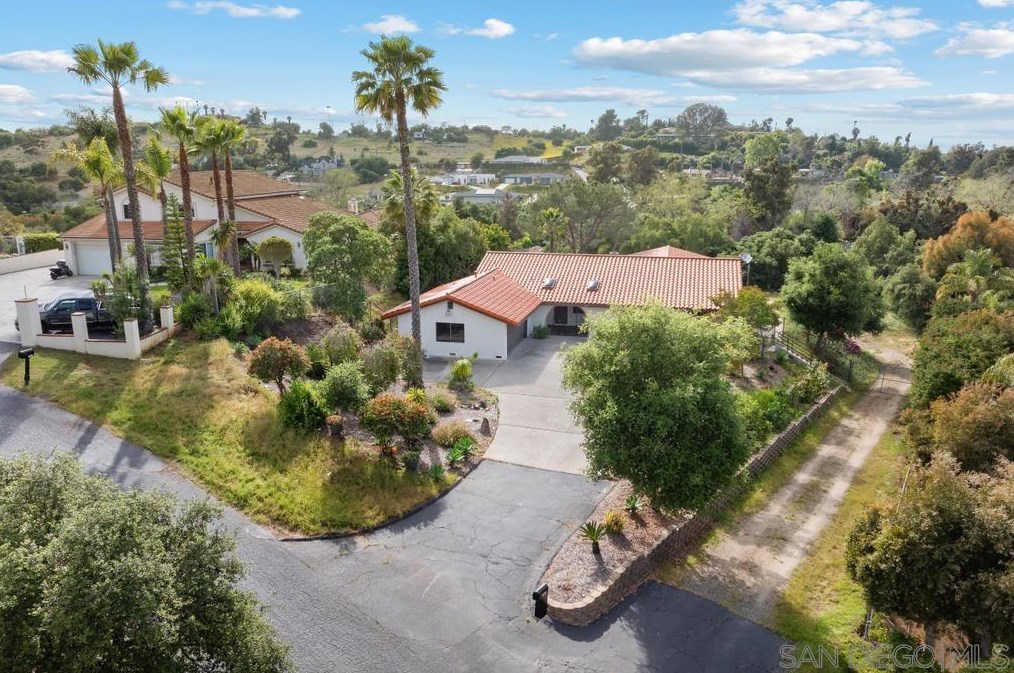 2346 Vista Royal, Vista, CA 92084