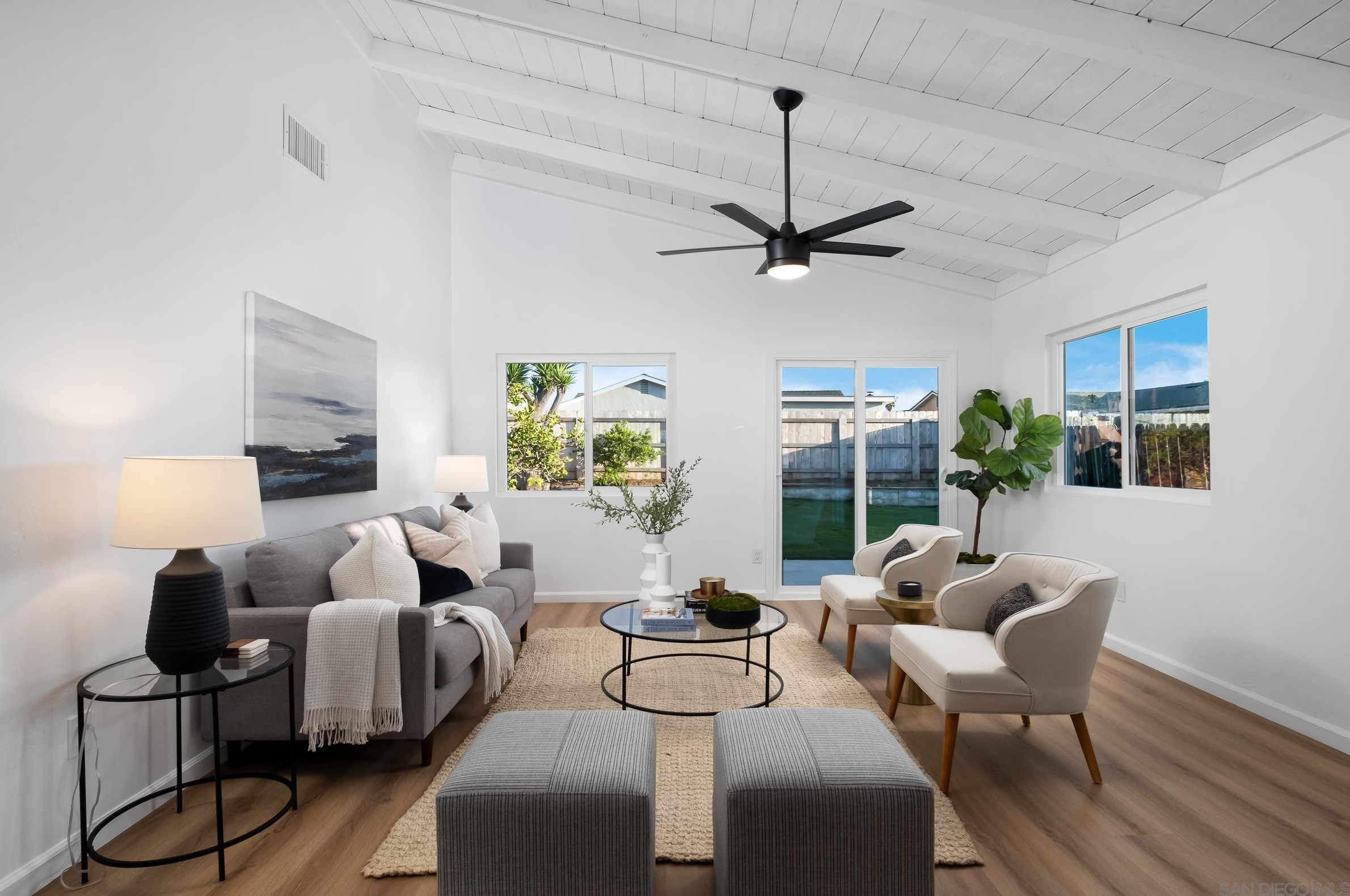 8685 Hebrides Dr, San Diego CA 92126-3314 exterior