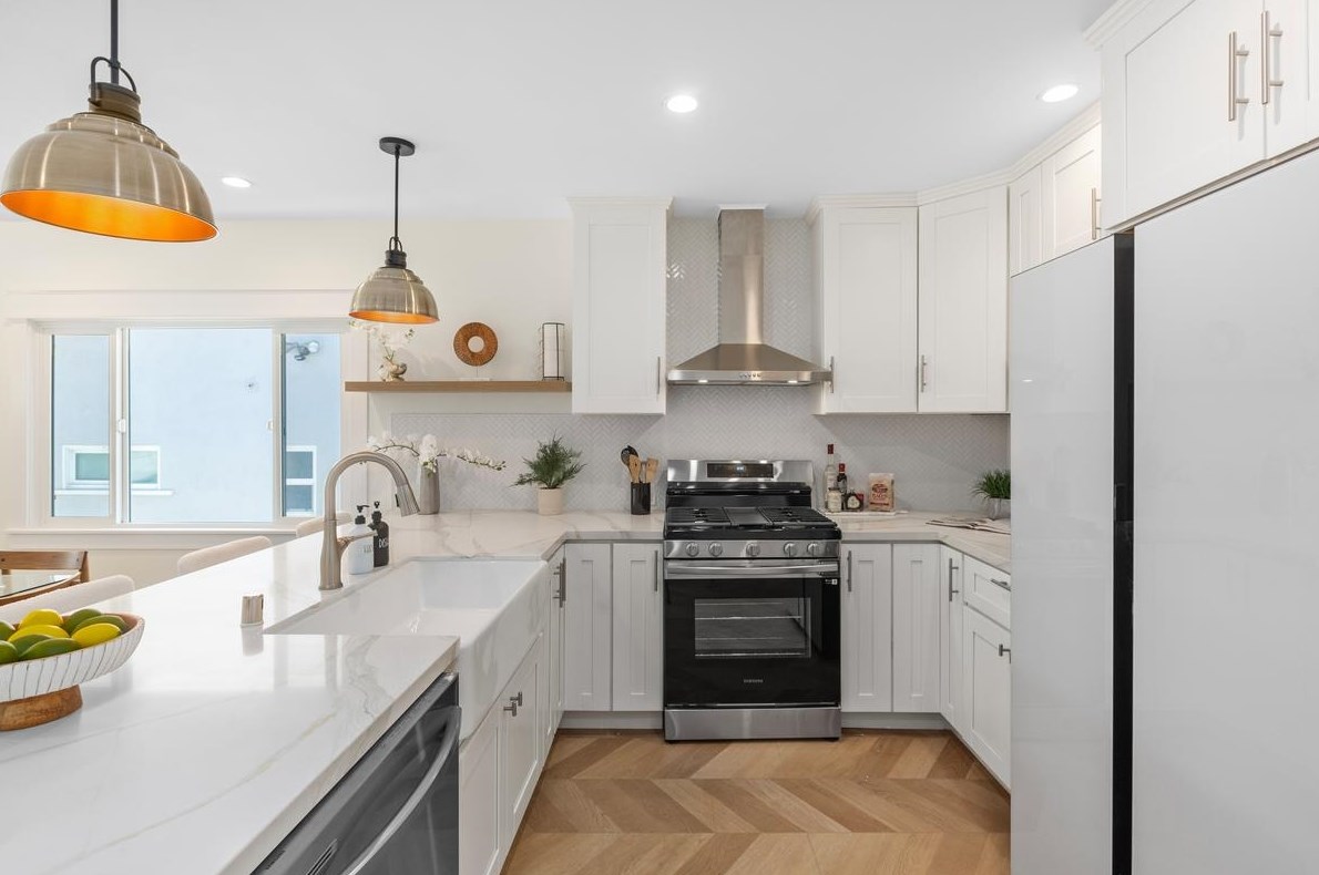 244 27th St, San Diego CA  92102-3118 exterior