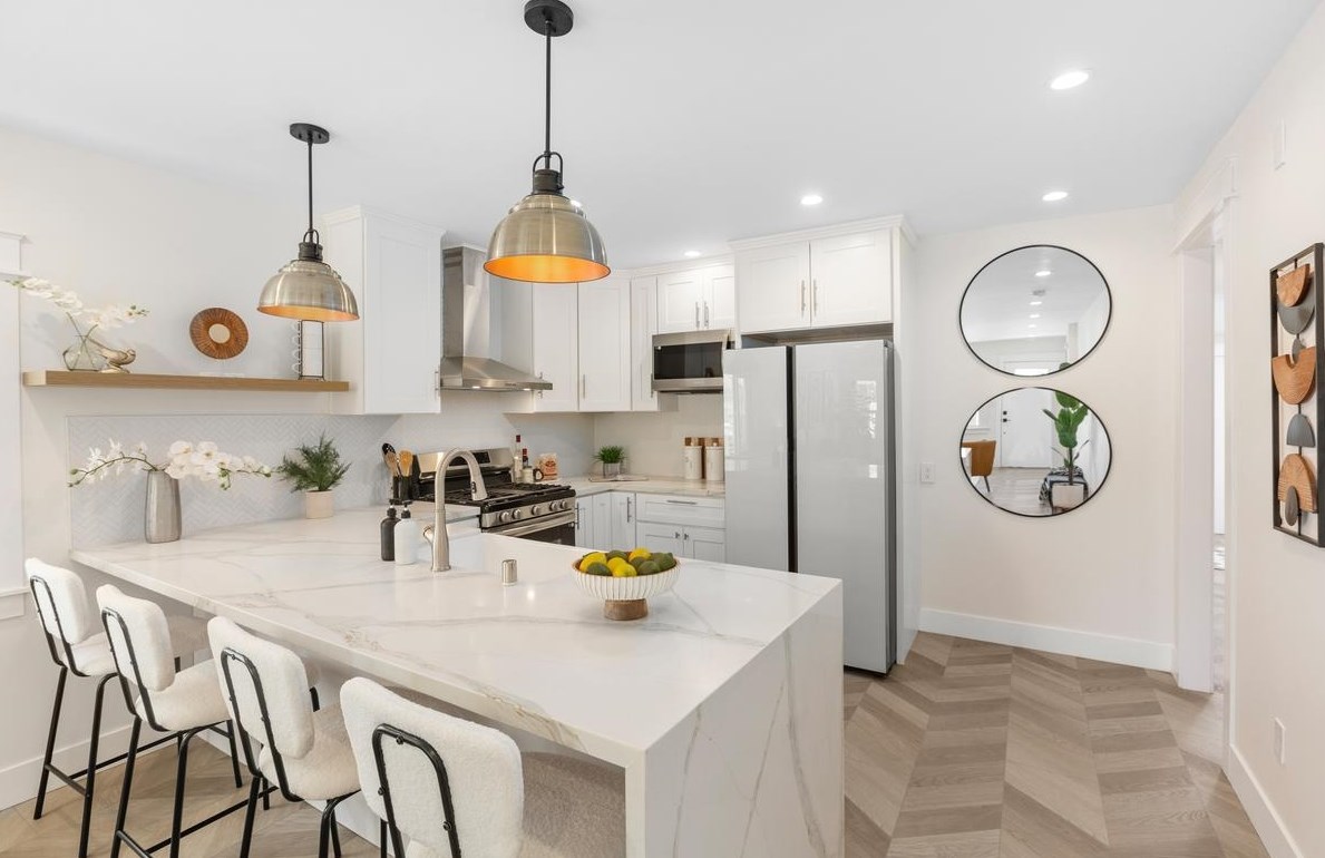 244 27th St, San Diego CA  92102-3118 exterior