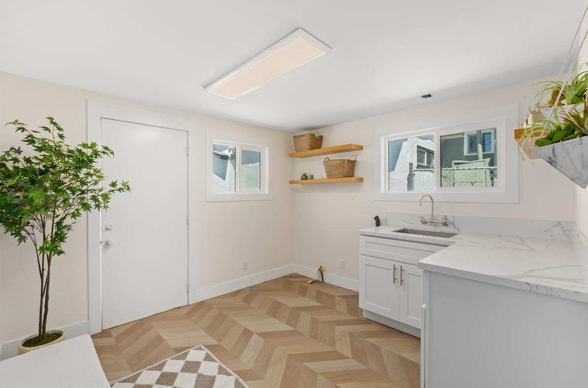 244 27th St, San Diego CA  92102-3118 exterior