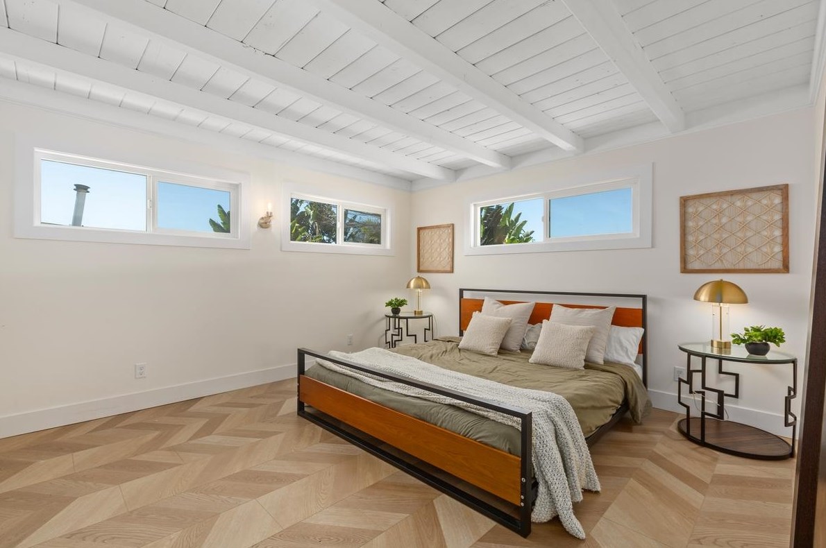 244 27th St, San Diego CA  92102-3118 exterior