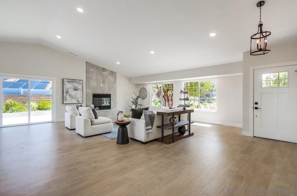 774 Grey Hawk Ct, Oceanside CA  92057-6353 exterior