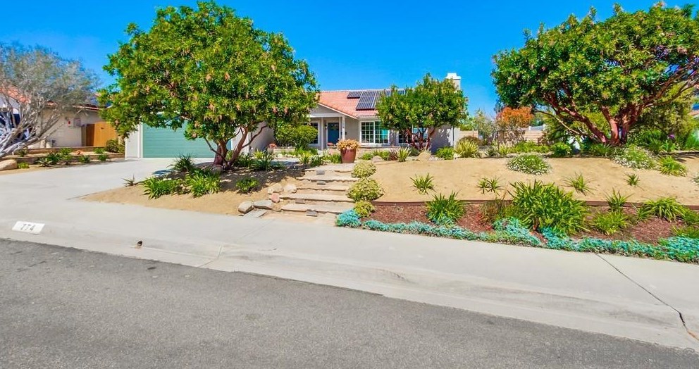 774 Grey Hawk Ct, Oceanside CA  92057-6353 exterior