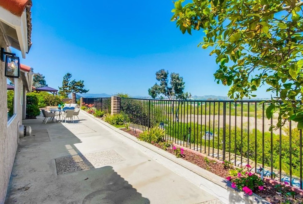 774 Grey Hawk Ct, Oceanside CA  92057-6353 exterior