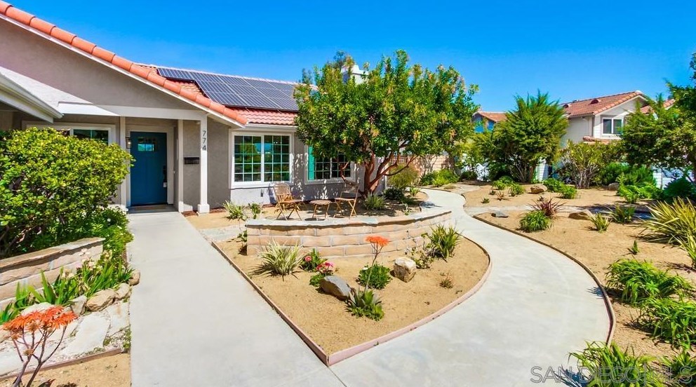774 Grey Hawk Ct, Oceanside CA  92057-6353 exterior