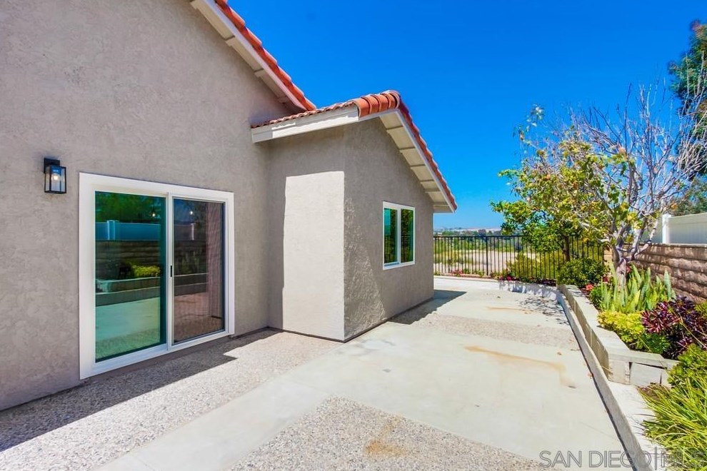 774 Grey Hawk Ct, Oceanside CA  92057-6353 exterior