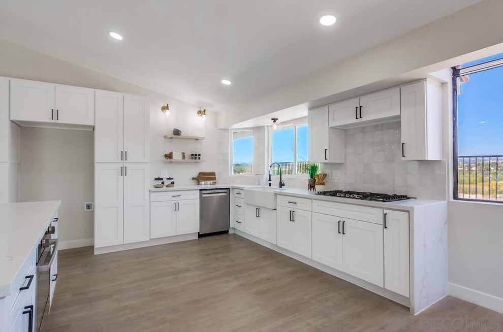 774 Grey Hawk Ct, Oceanside CA  92057-6353 exterior