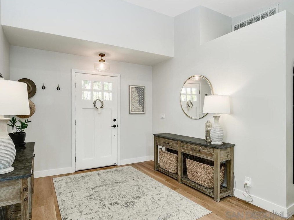 4590 47th St, San Diego, CA 92115-3207