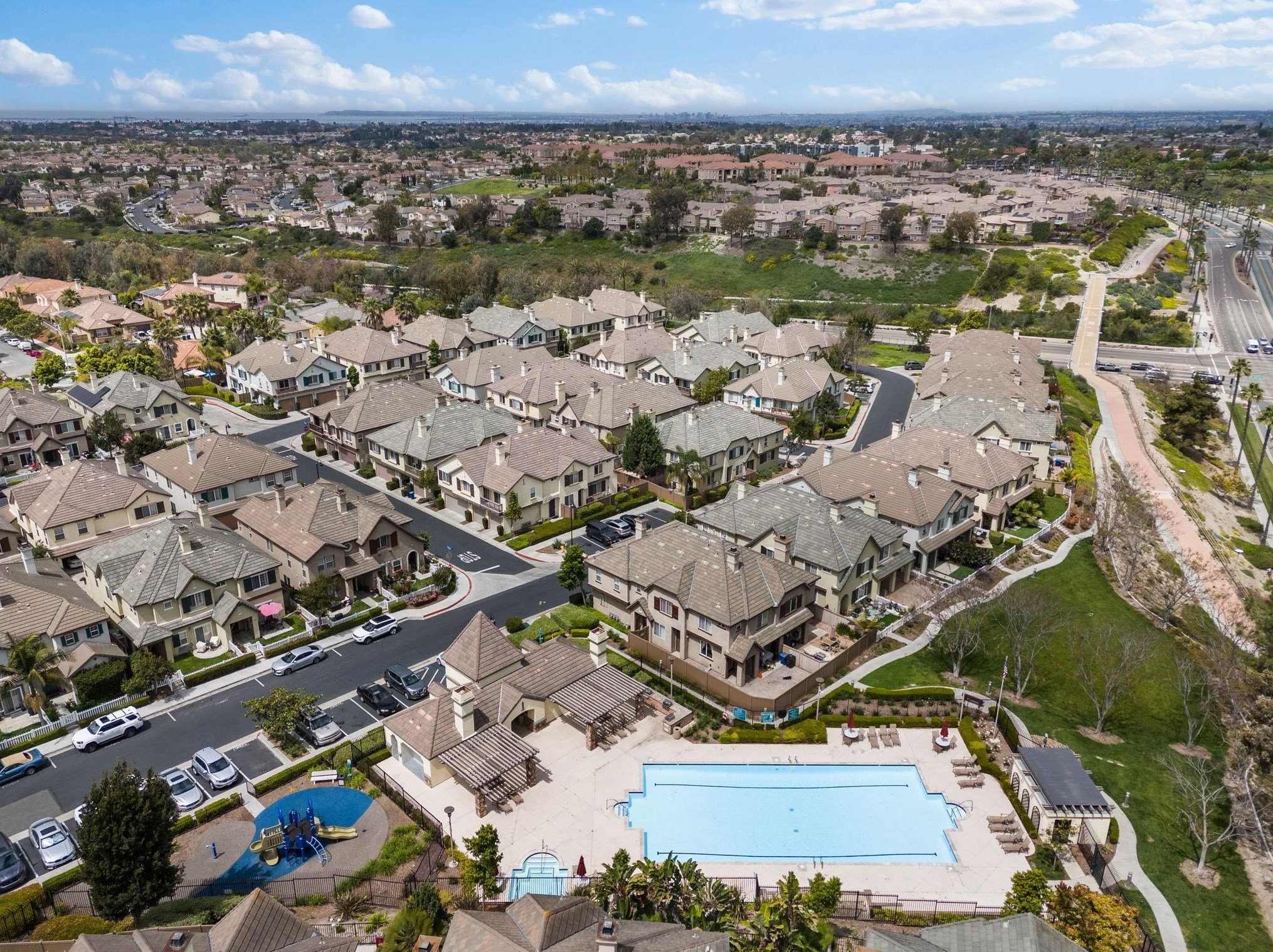1354 Normandy Dr, Chula Vista CA  91913-3936 exterior