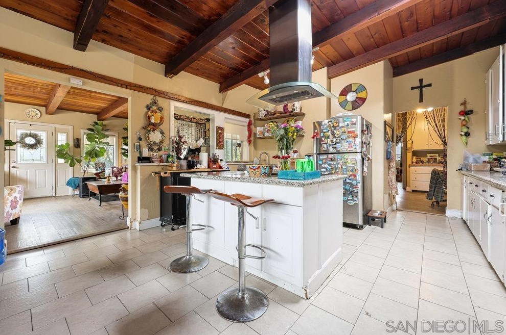 3738 King St, La Mesa CA  91941-7437 exterior