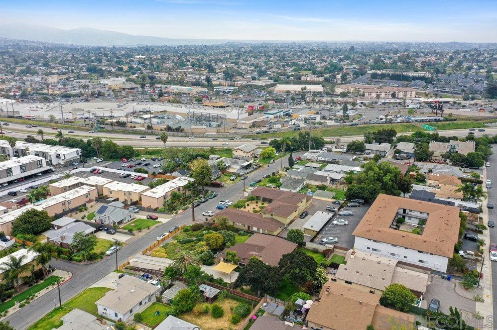 3738 King St, La Mesa CA  91941-7437 exterior