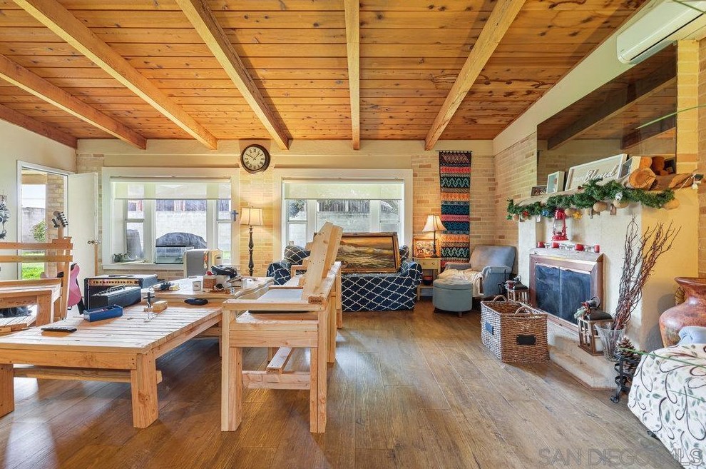 3738 King St, La Mesa CA  91941-7437 exterior