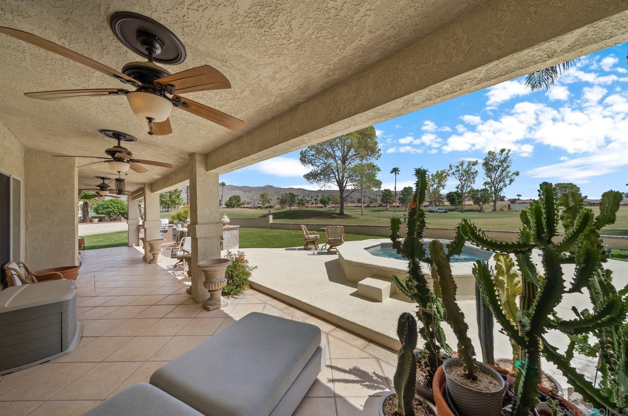 9721 Siwanoy Dr, Desert Hot Springs CA  92240-1330 exterior