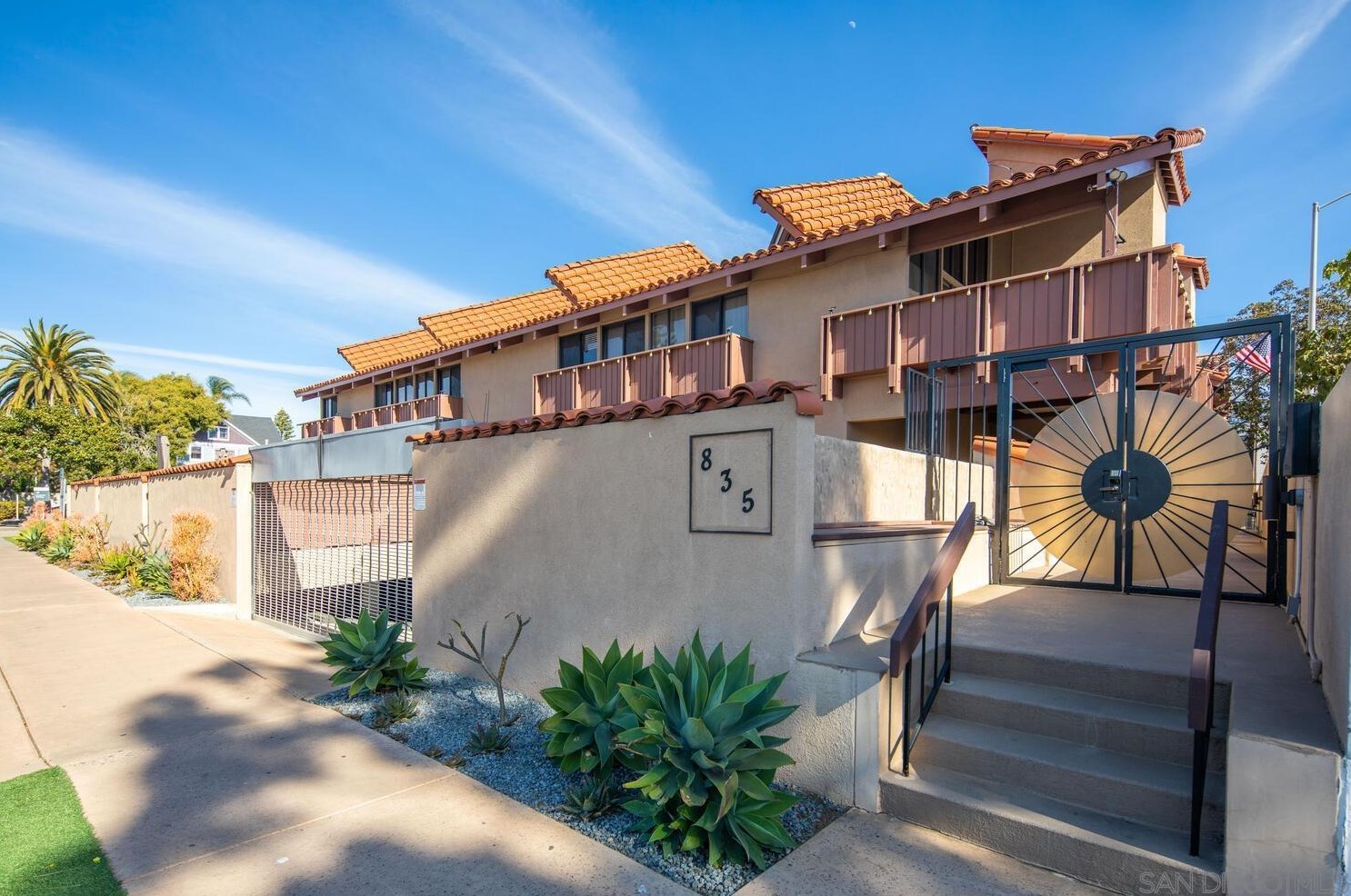 835 D Ave, San Diego, CA 92118-2198