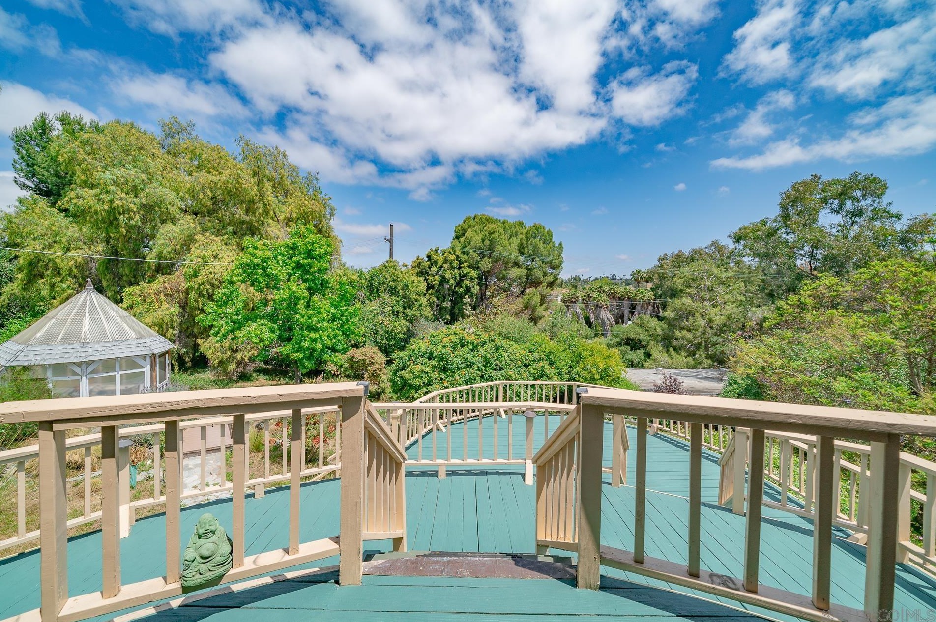 1155 Lita Ln, Vista CA  92084-7235 exterior