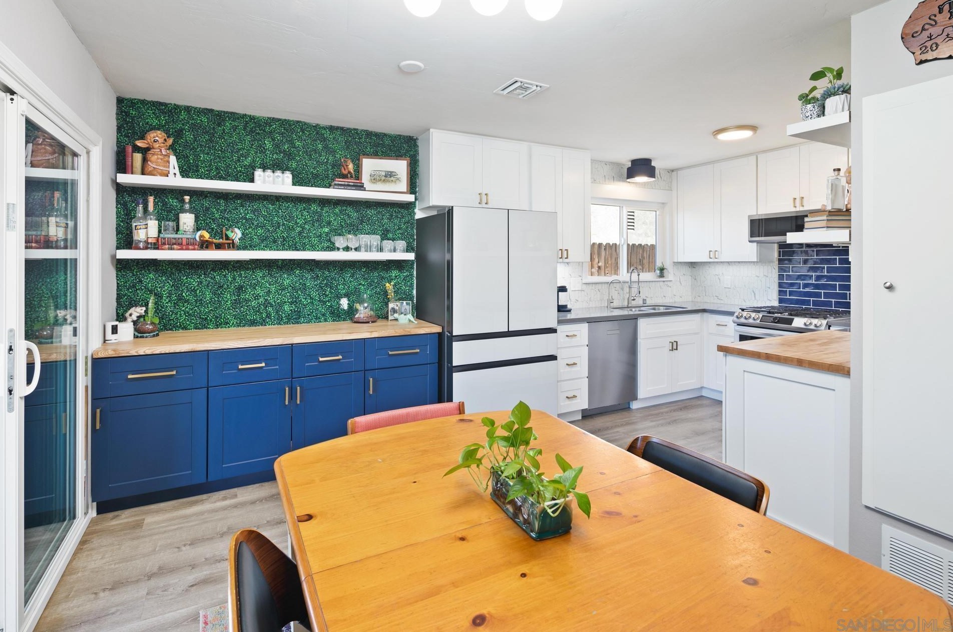 13152 S Mountain Dr, Lakeside, CA 92040