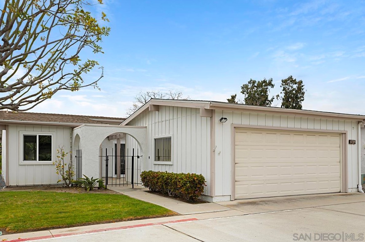 3725 Rosemary Way, Oceanside, CA 92057