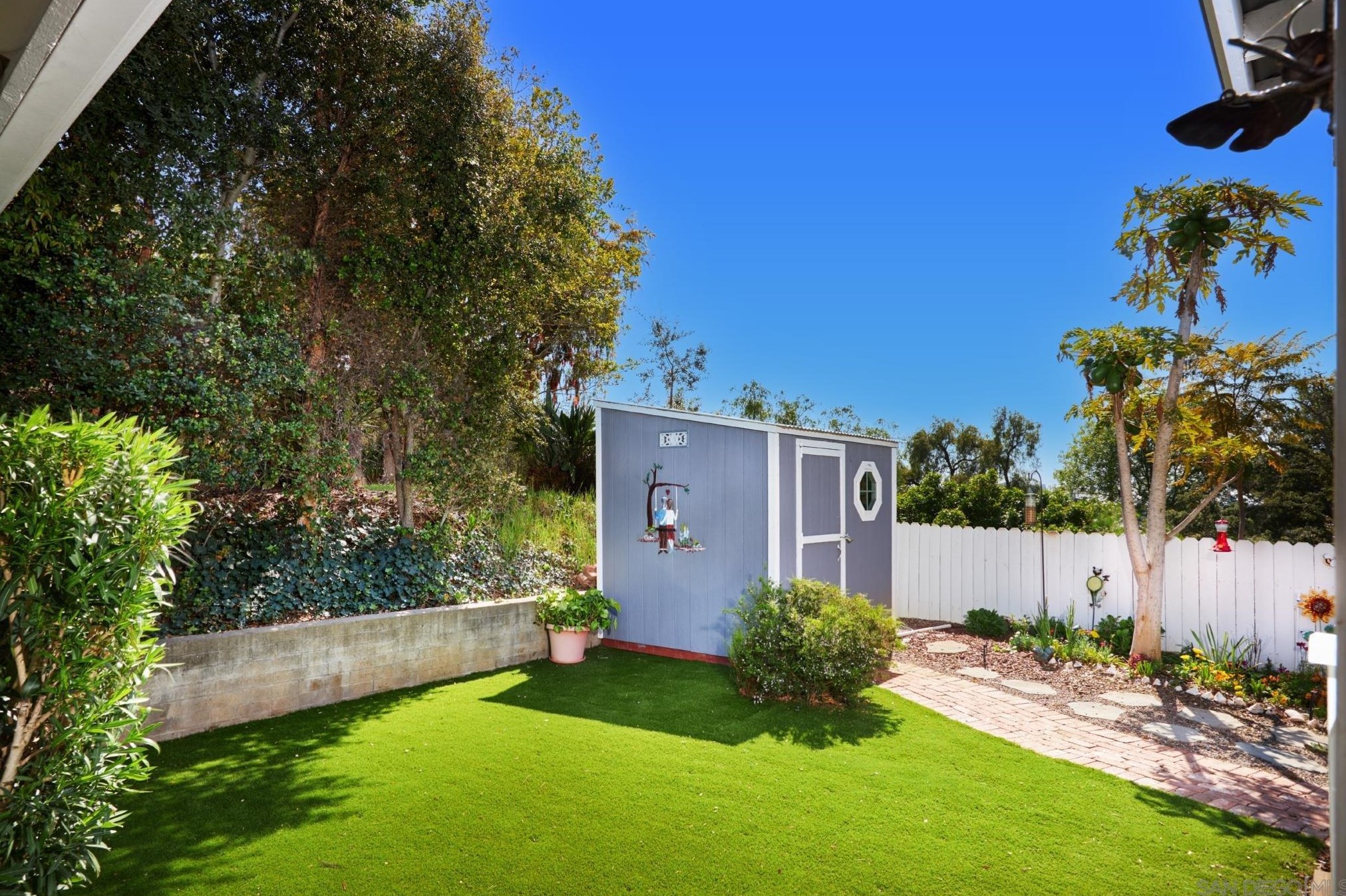 7888 Highwood Ave, La Mesa CA  91941-6333 exterior