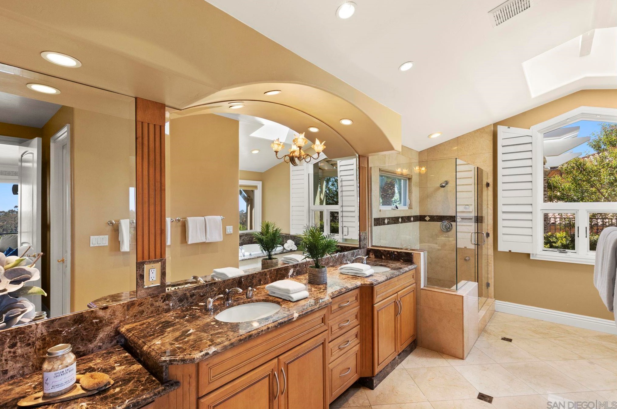 10656 Birch Bluff Ave, San Diego CA  92131-2210 exterior