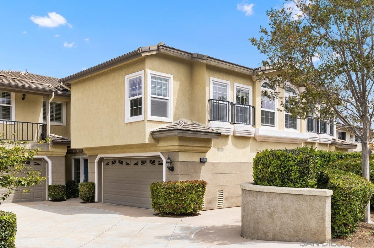 2538 Navarra Dr B, Carlsbad, CA 92009