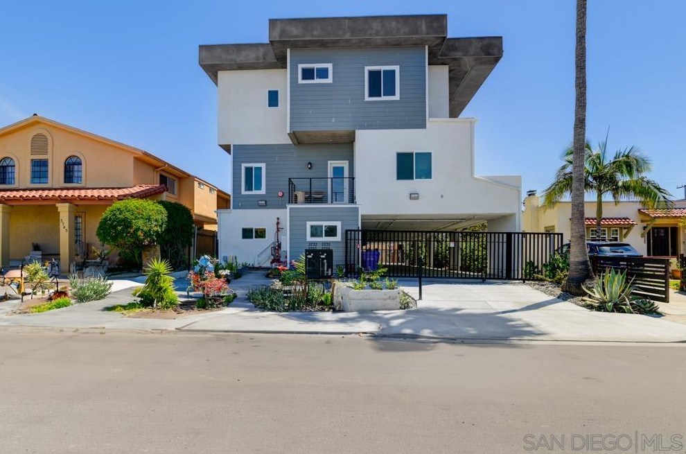3737 31st St, San Diego, CA 92104-3721