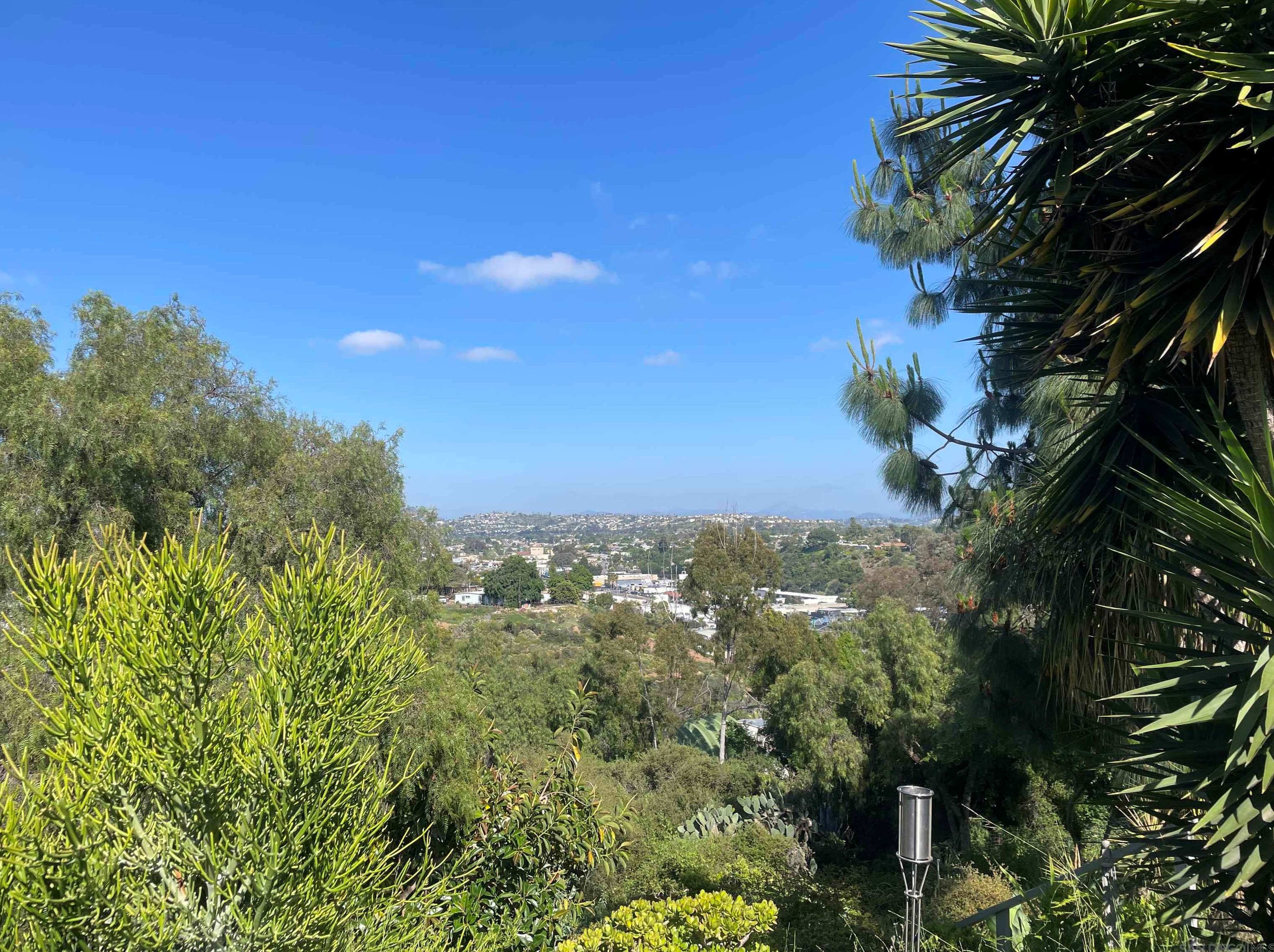 4217 E Overlook Dr, San Diego, CA 92115