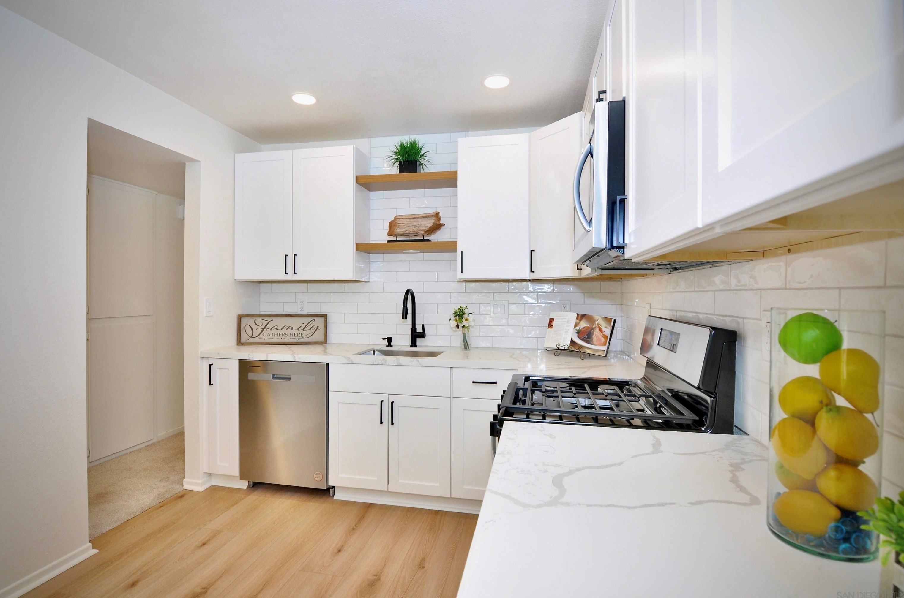 10280 Caminito Covewood, San Diego, CA 92131-2003
