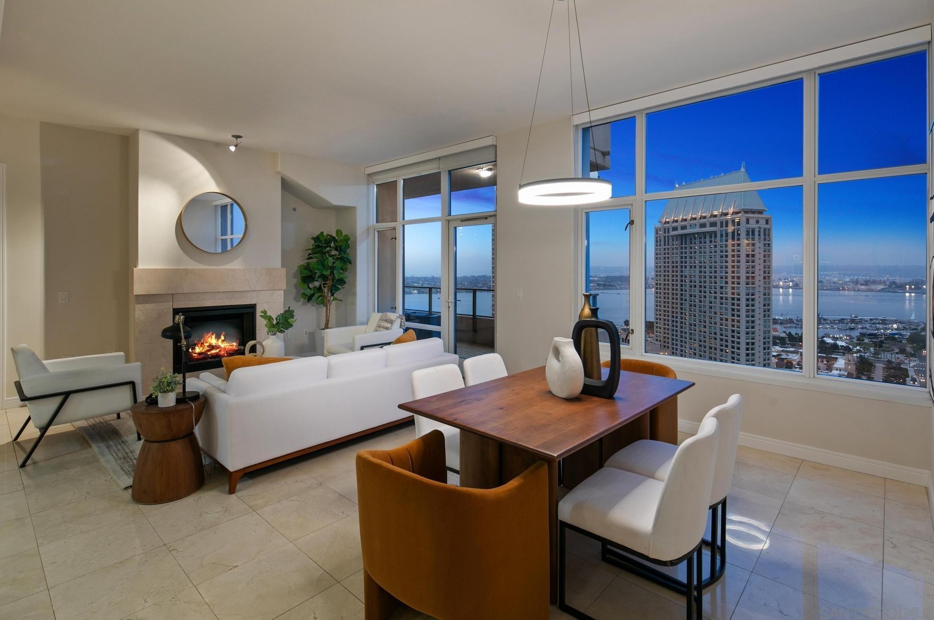 550 Front St 2304, San Diego, CA 92101