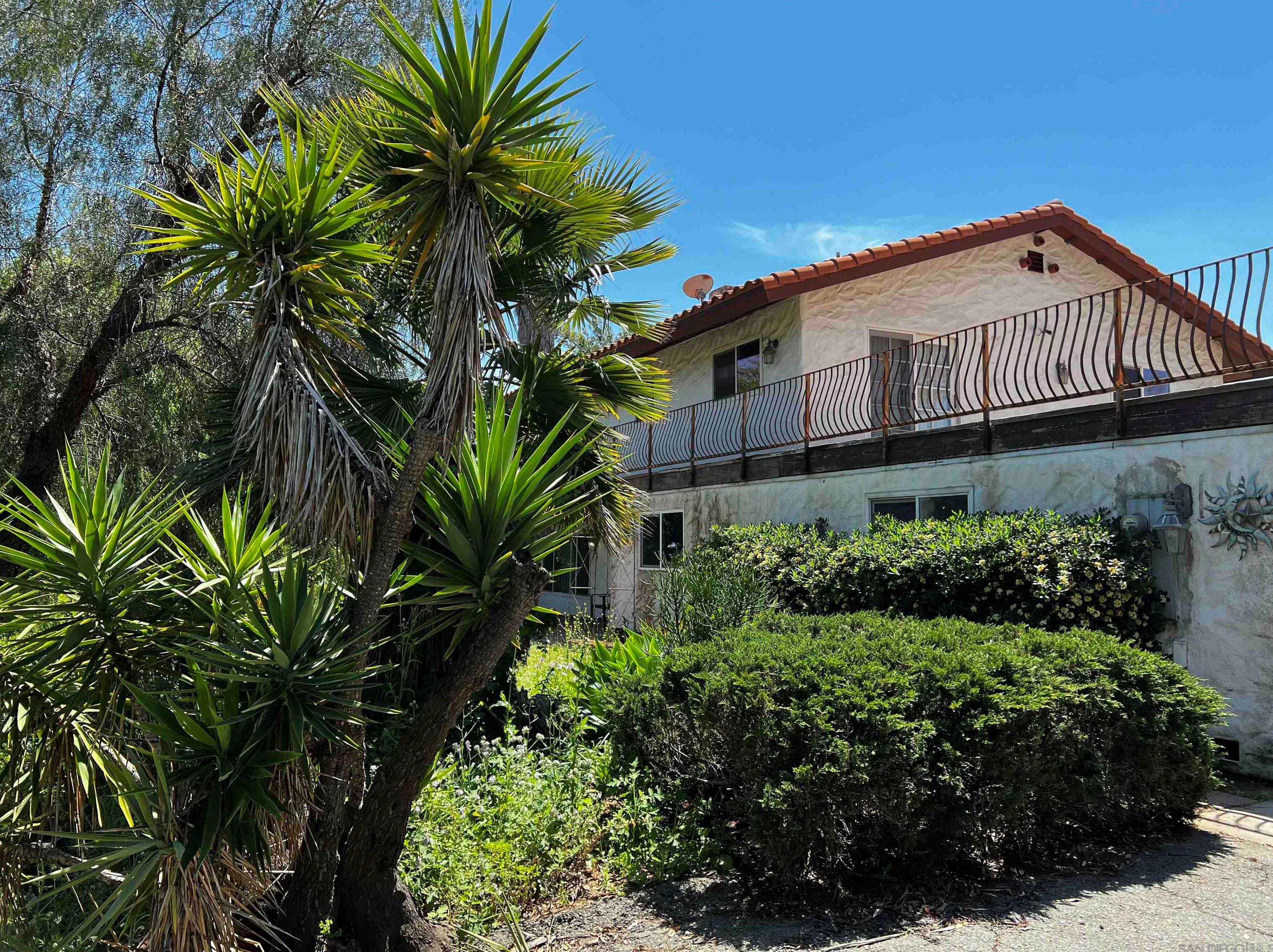 445 La Cresta Rd, El Cajon, CA 92021-3759