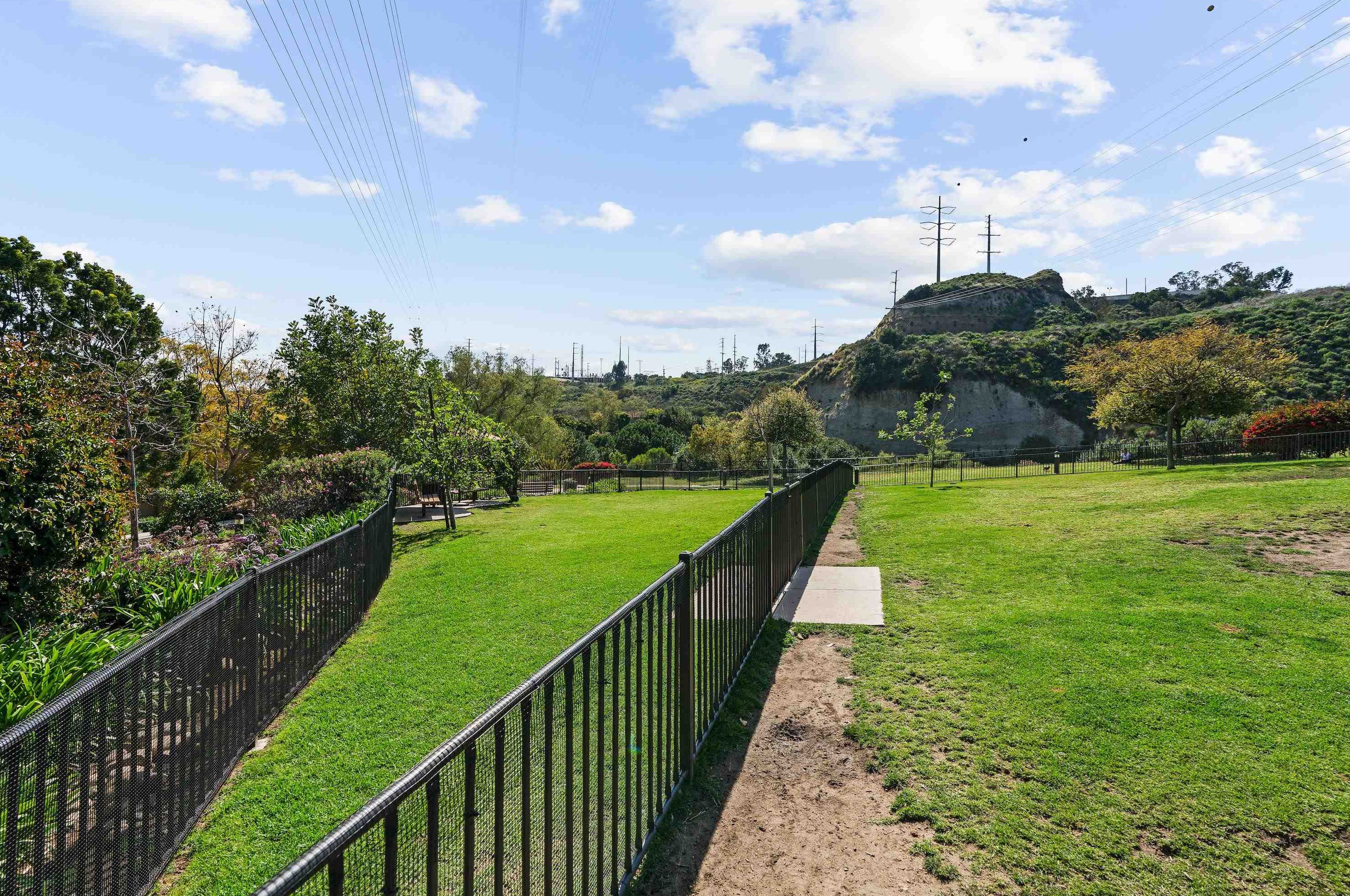 2895 Escala Cir, San Diego CA  92108-6724 exterior