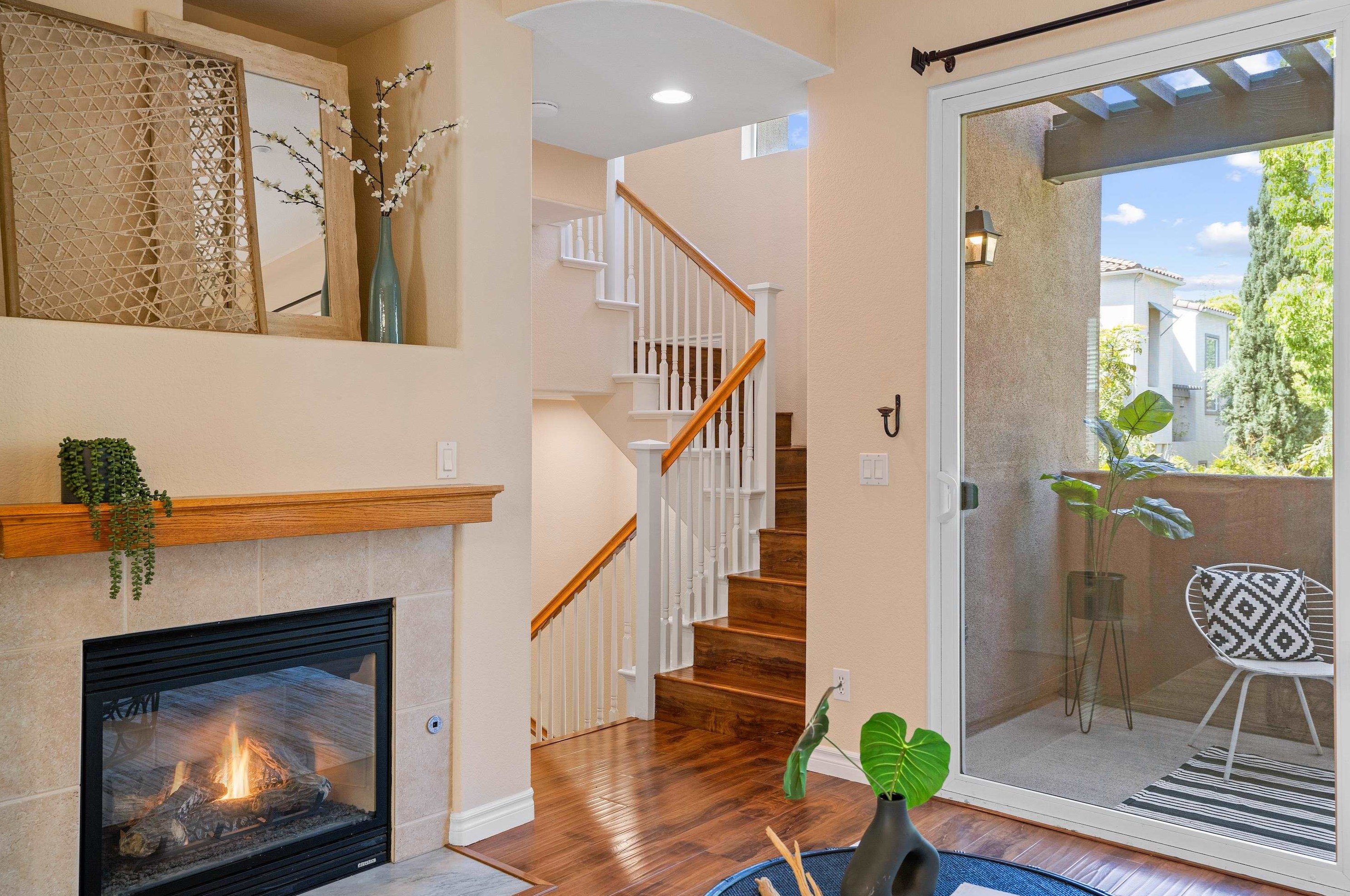 2895 Escala Cir, San Diego CA  92108-6724 exterior