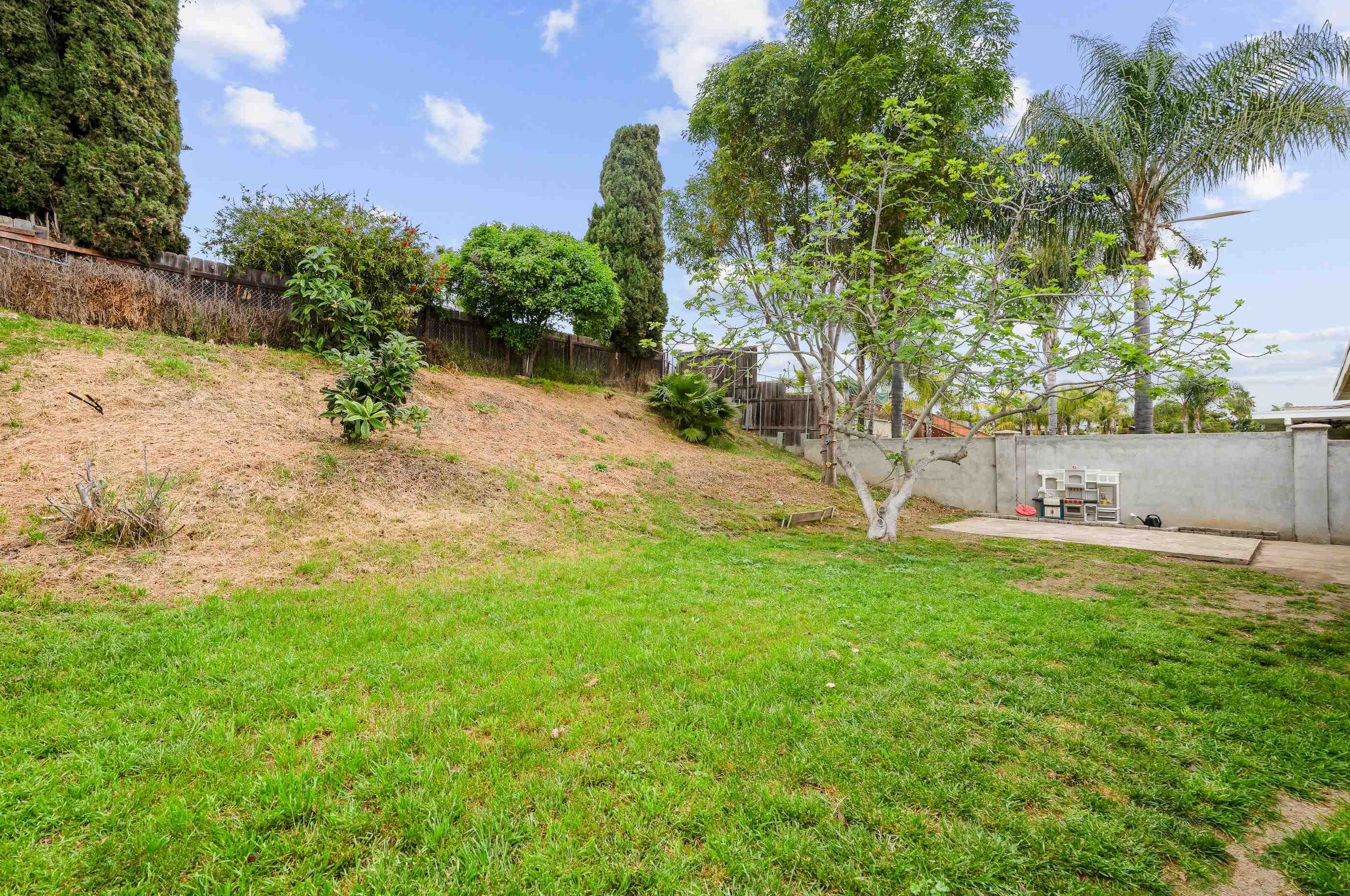 641 Michael St, Oceanside CA  92057-3505 exterior