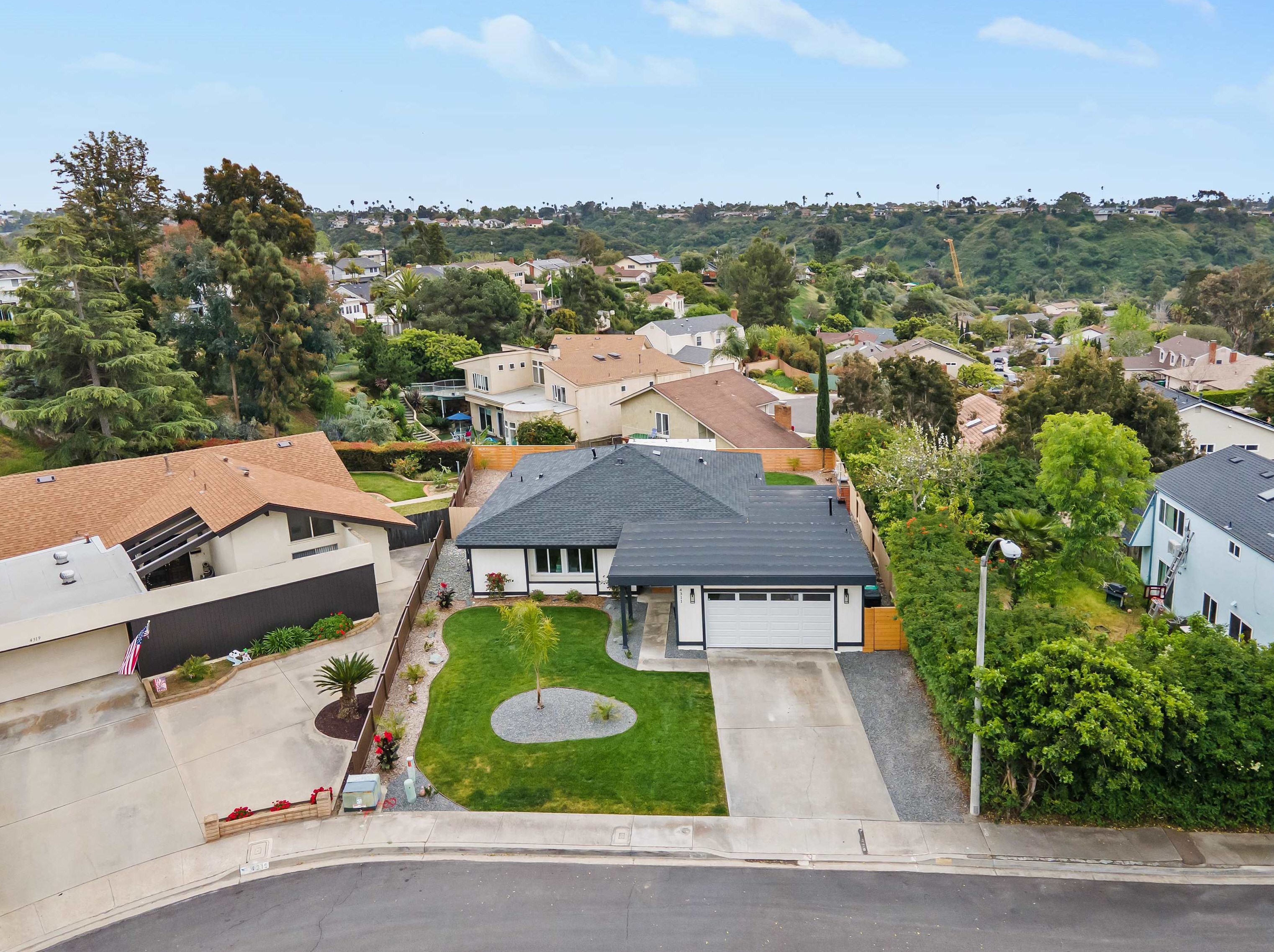 4311 Janan Way, San Diego CA  92122-3730 exterior