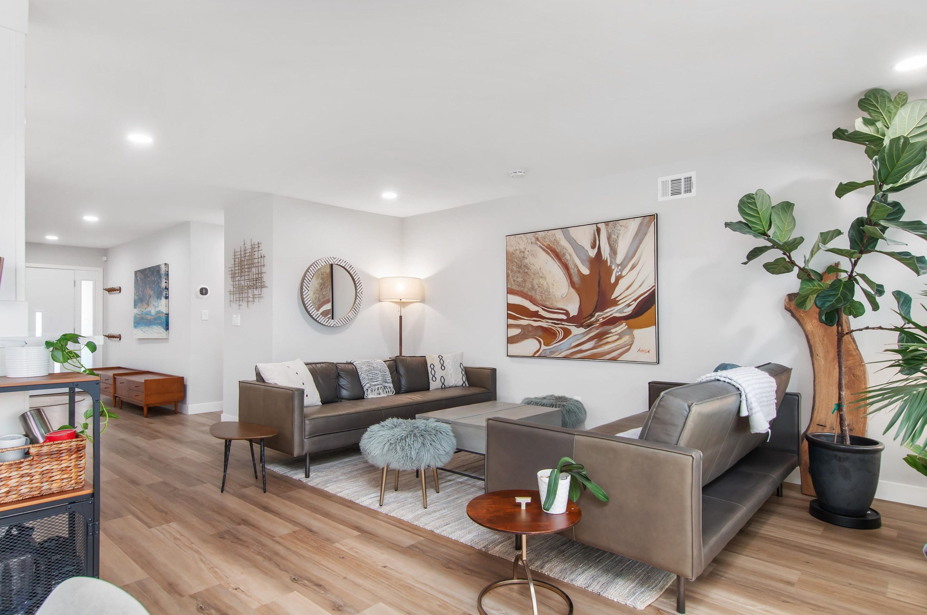 4311 Janan Way, San Diego CA  92122-3730 exterior