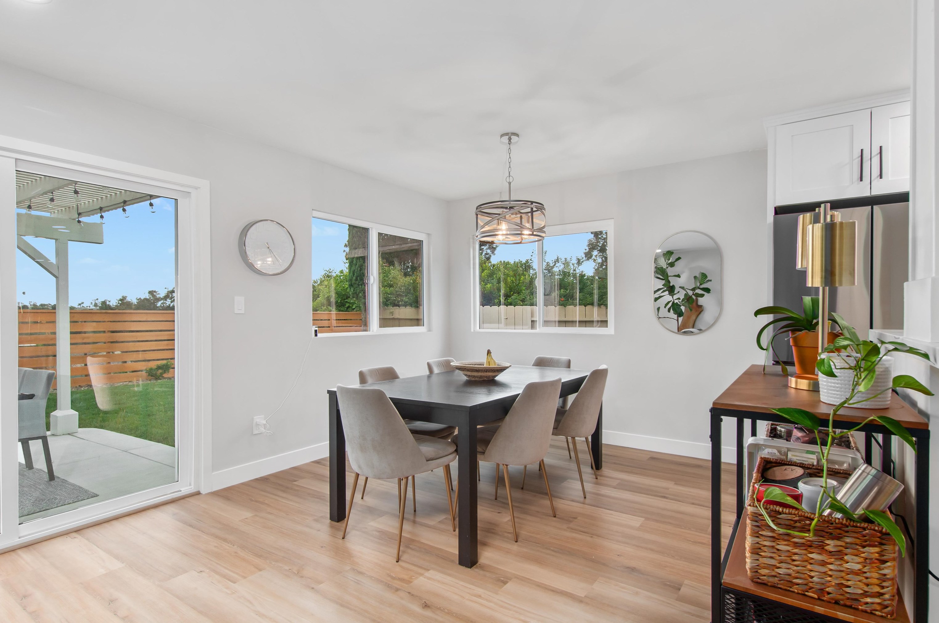 4311 Janan Way, San Diego CA  92122-3730 exterior