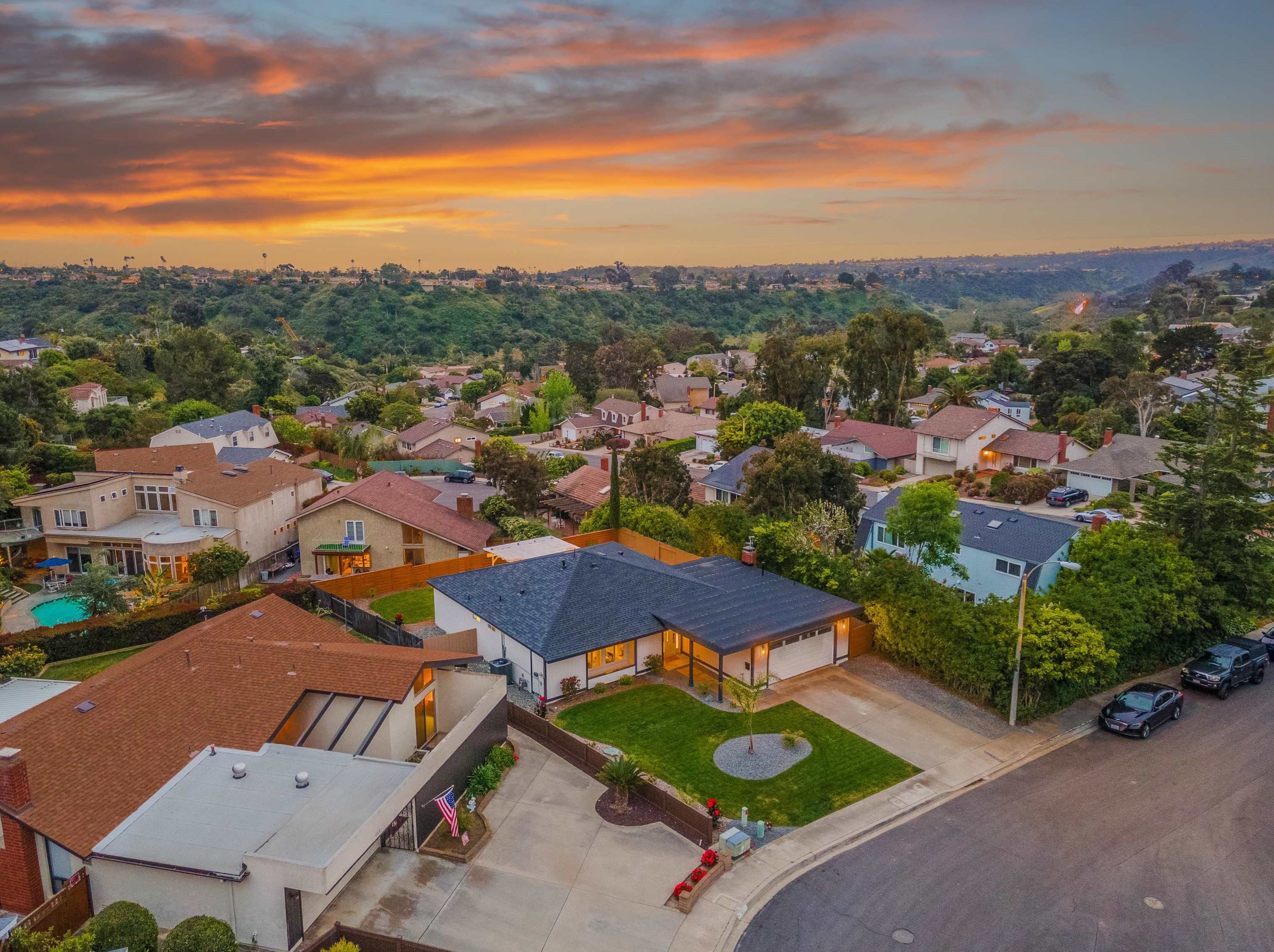 4311 Janan Way, San Diego CA  92122-3730 exterior