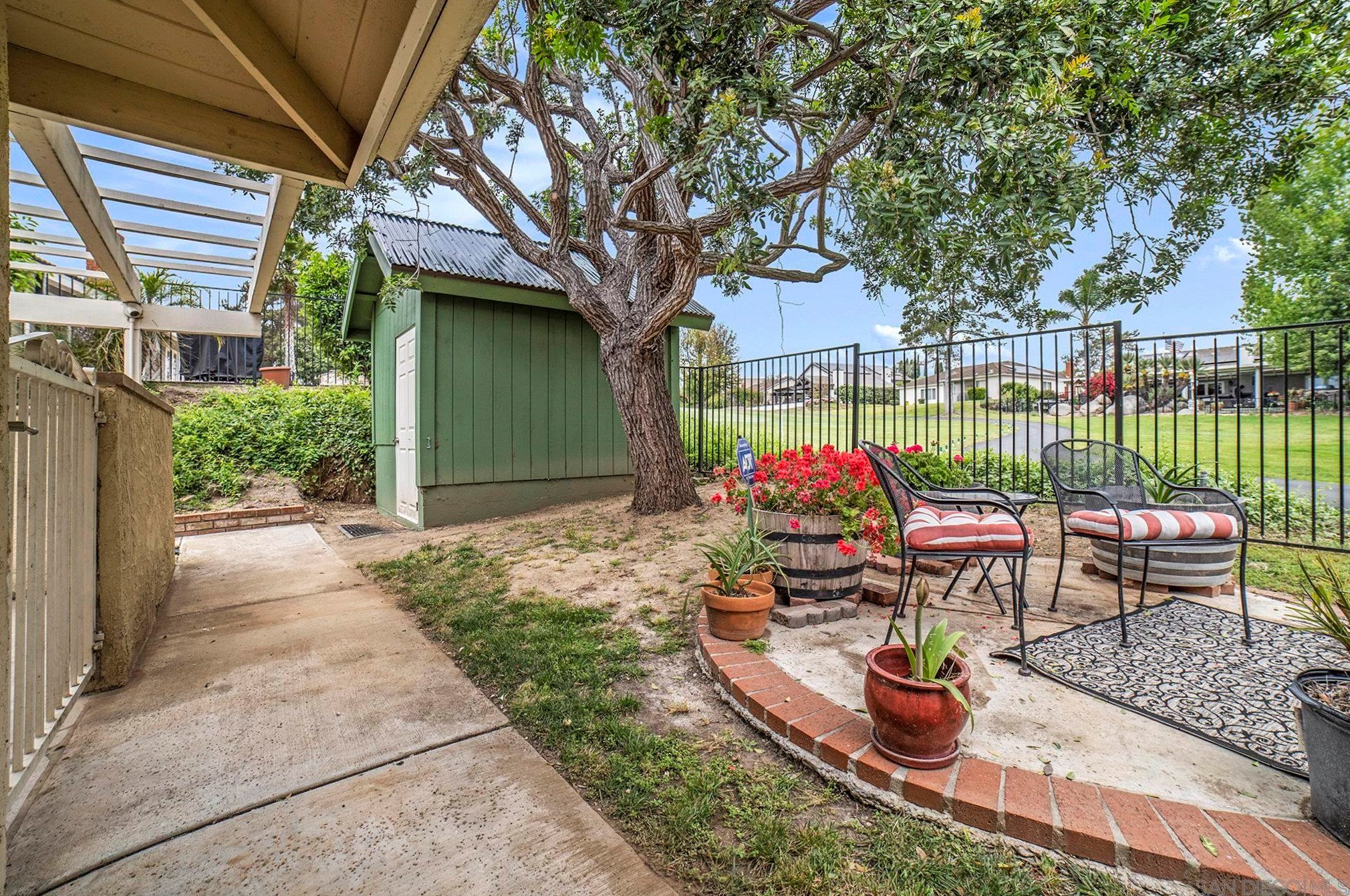 17321 Grandee Pl, San Diego CA 92128-2154 exterior