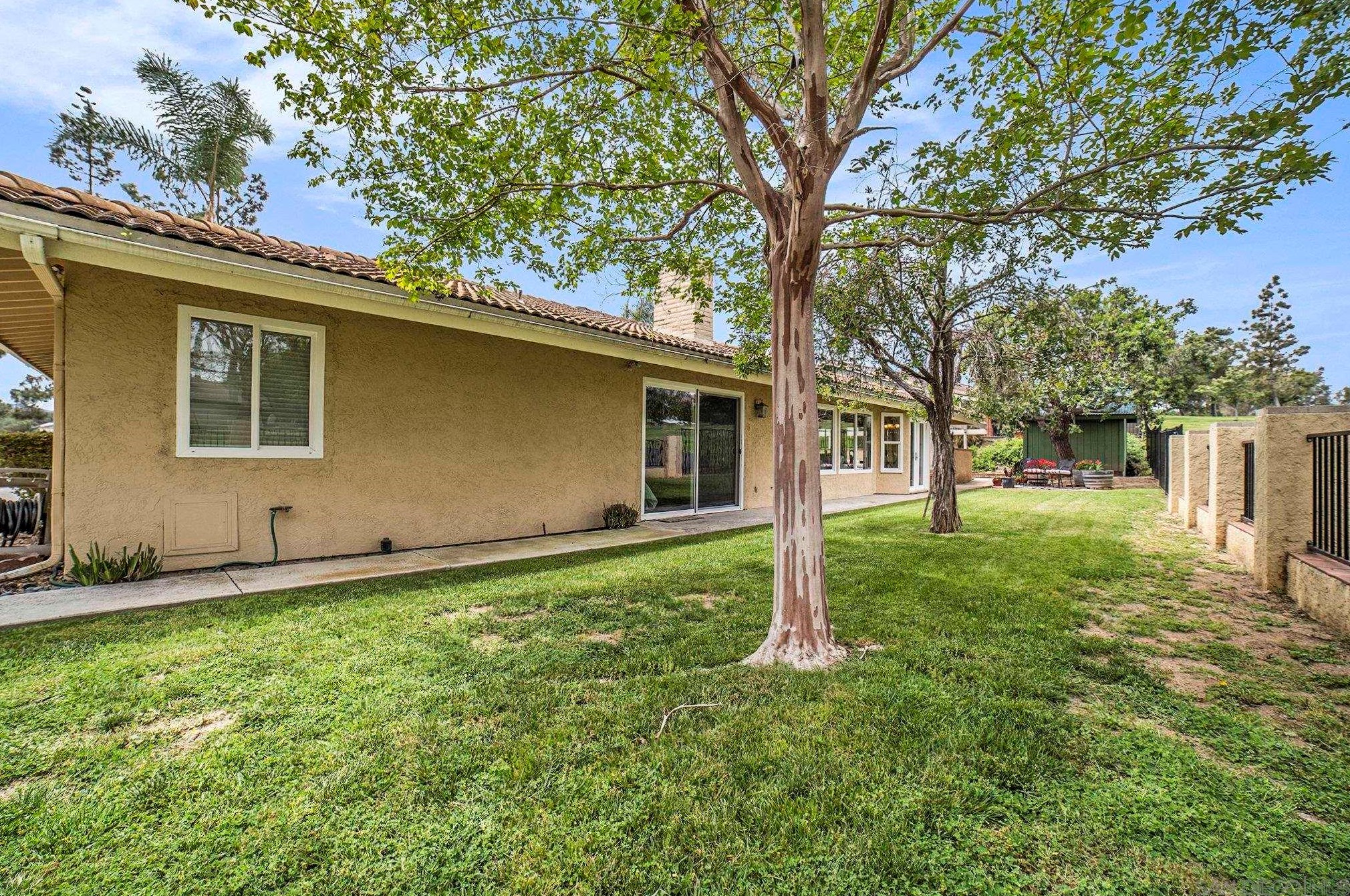 17321 Grandee Pl, San Diego CA 92128-2154 exterior