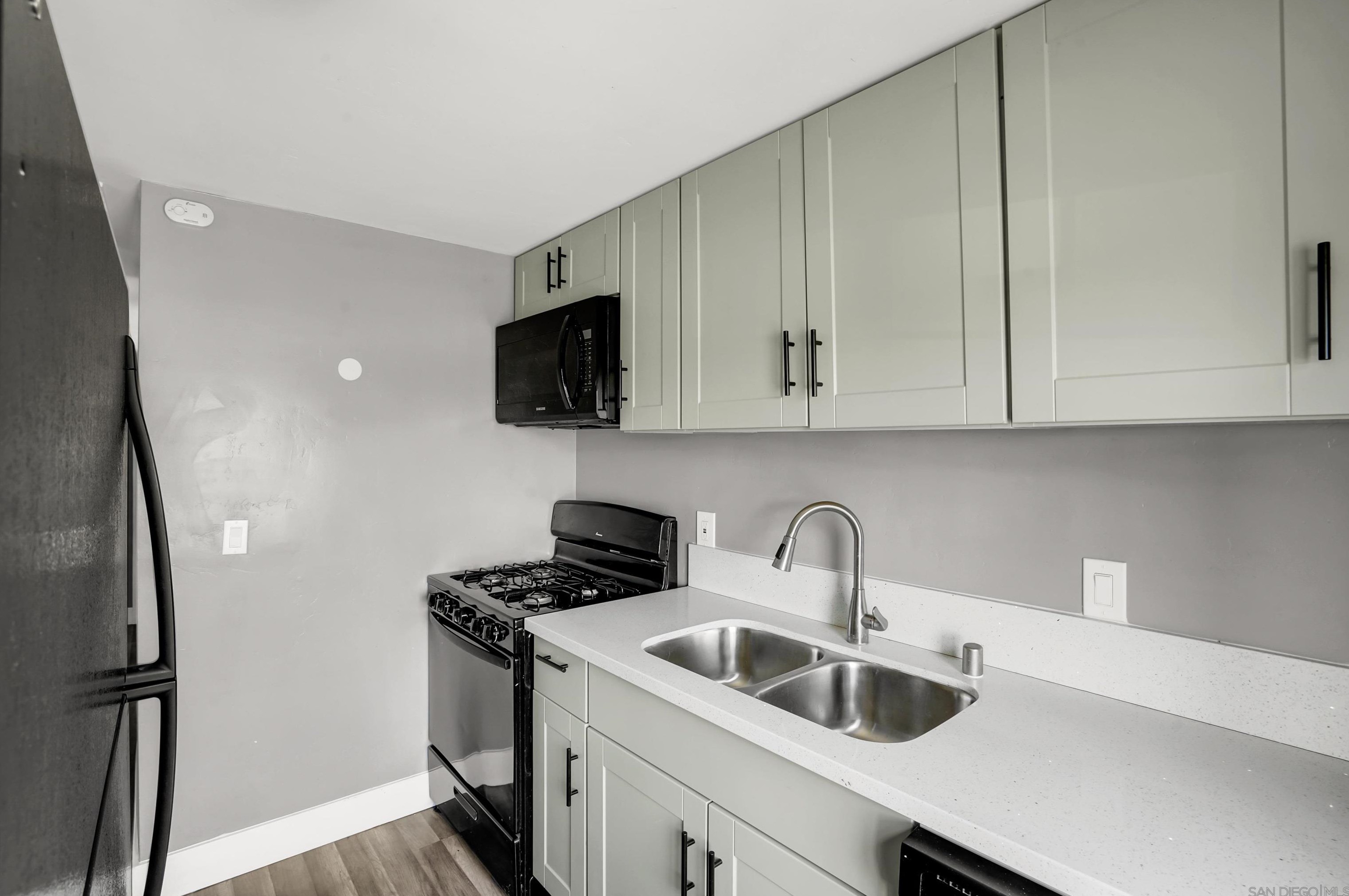 2743 Ridgeway Dr, National City CA  91950-7738 exterior