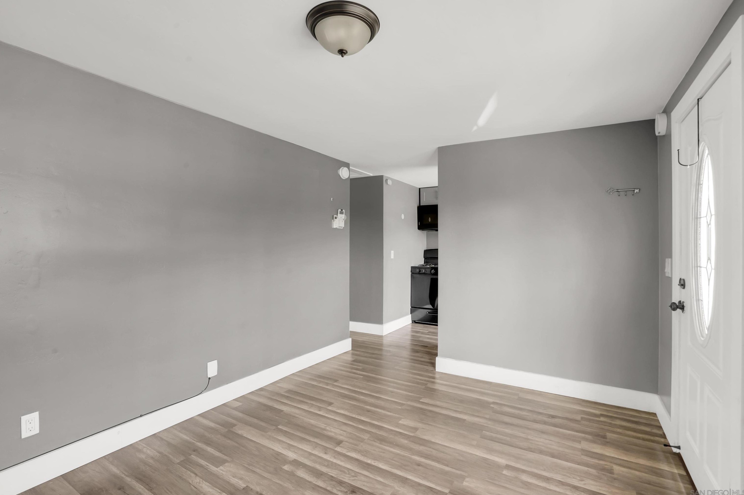 2743 Ridgeway Dr, National City CA  91950-7738 exterior