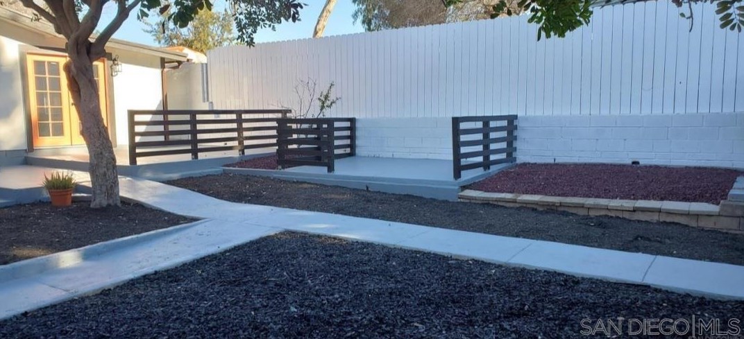 2743 Ridgeway Dr, National City CA  91950-7738 exterior