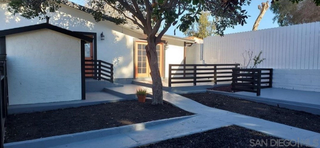 2743 Ridgeway Dr, National City CA  91950-7738 exterior