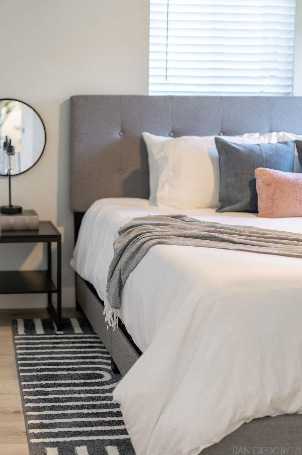 1671-75 Diamond St, San Diego CA exterior