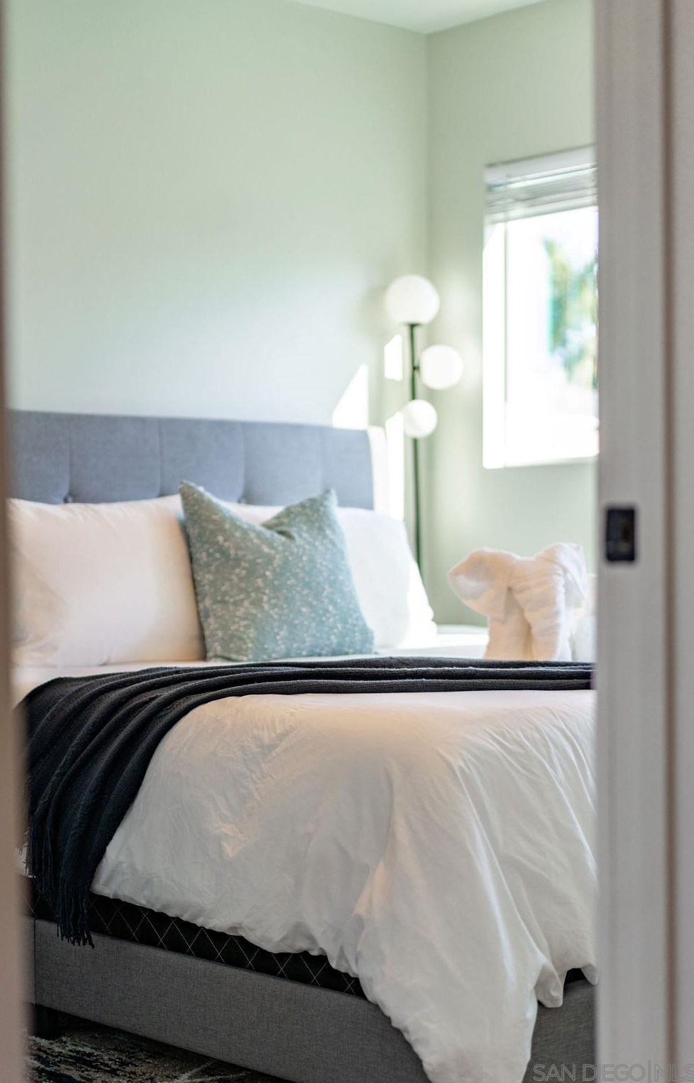 1671-75 Diamond St, San Diego CA exterior