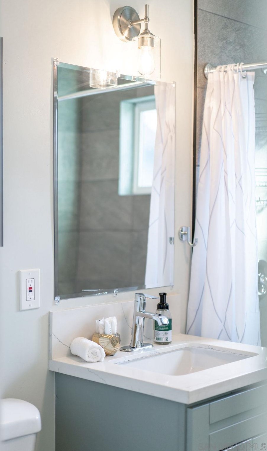 1671-75 Diamond St, San Diego CA exterior