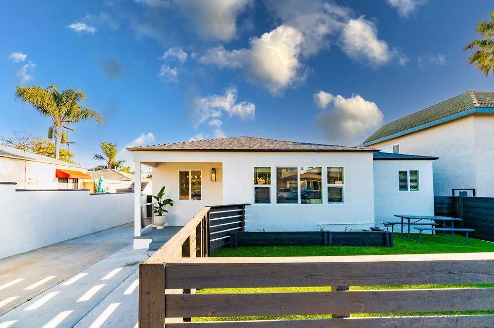 1671-75 Diamond St, San Diego CA exterior