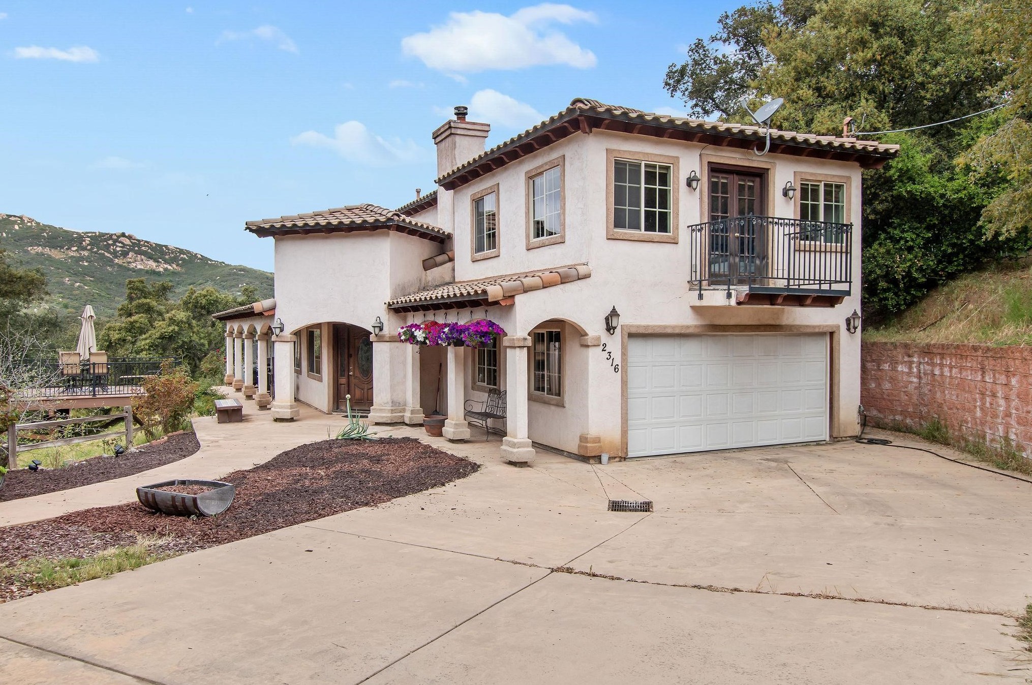 2316 White Wing Dr, Jamul, CA 91935