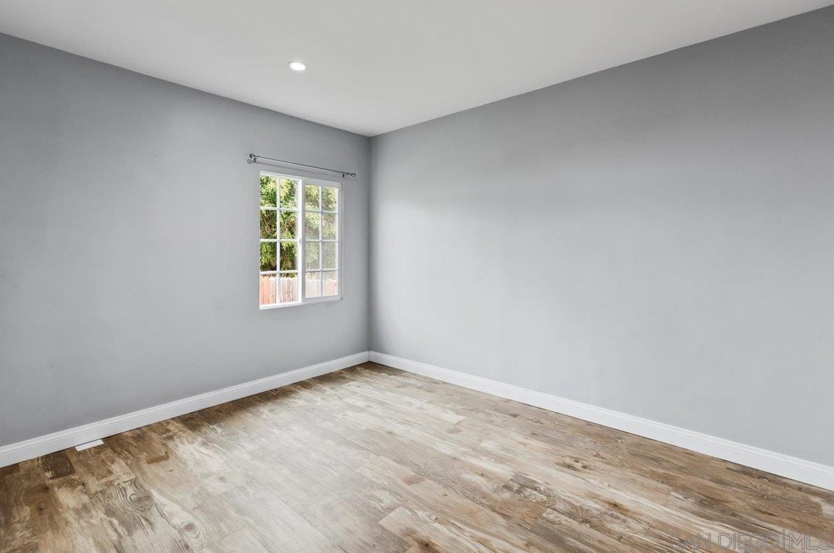 6210 Wunderlin Ave, San Diego CA  92114-2733 exterior