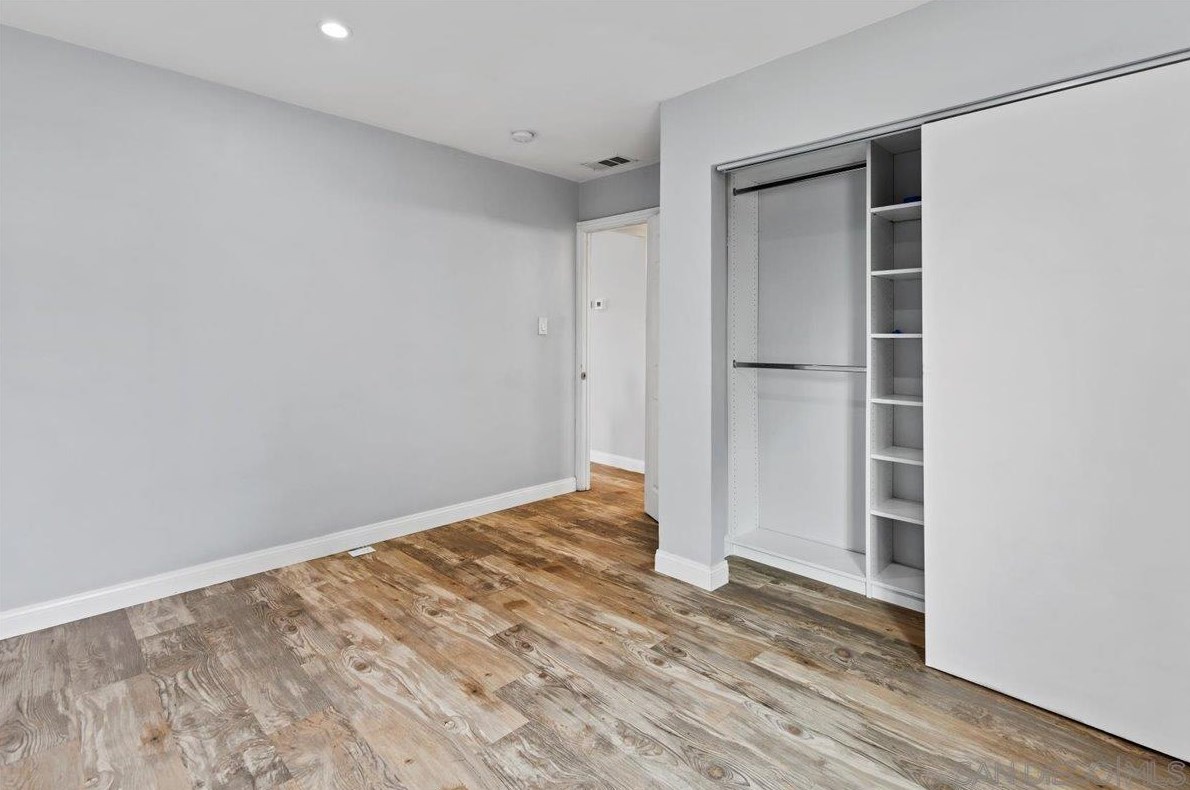 6210 Wunderlin Ave, San Diego CA  92114-2733 exterior